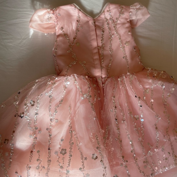 Girl size 4Y Pink Sequin Dress - Picture 7 of 14